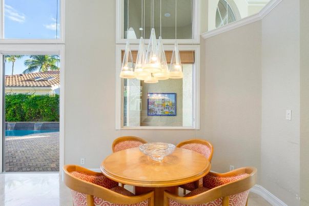 Dining room, Interior