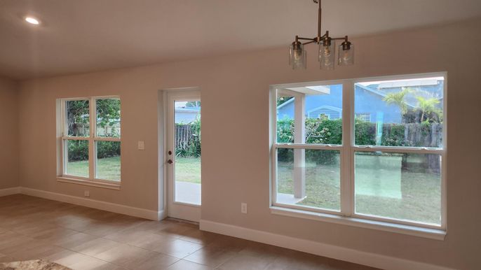 Empty room, Interior, Pendant Lights, Recessed Lighting