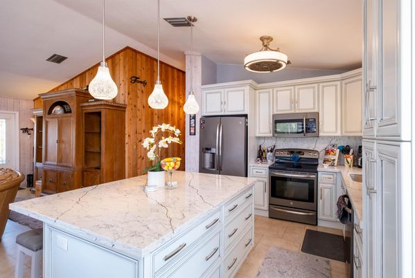 Interior, Kitchen, Pendant Lights, Stainless Steel Appliances