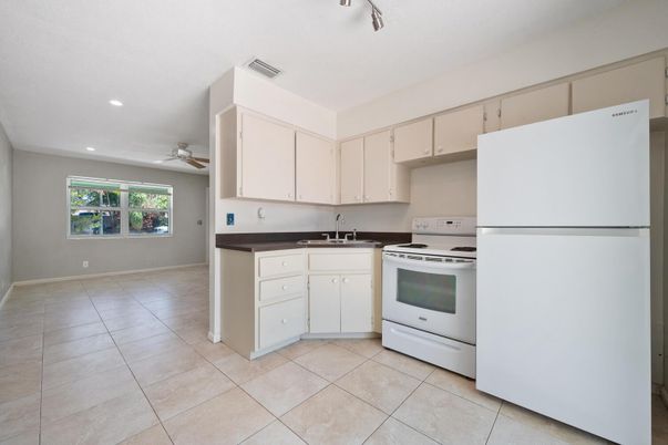 Interior, Kitchen, Recessed Lighting