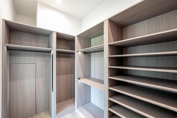 Interior, Recessed Lighting, Walk-in Closets