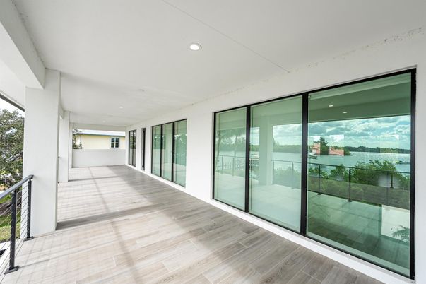 Interior, Recessed Lighting, Water, Wood Texture Flooring