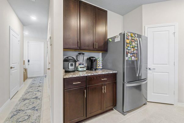 Interior, Kitchen, Recessed Lighting, Washer