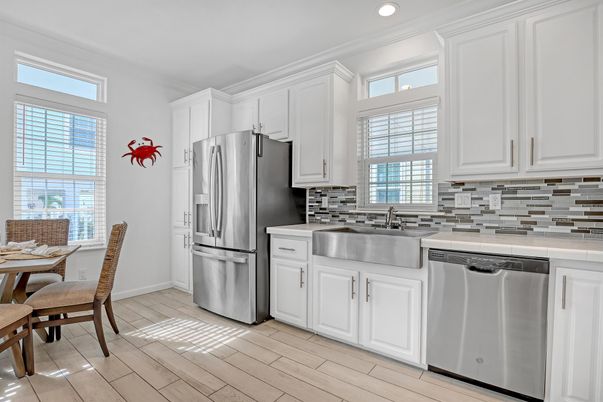 Dining room, Interior, Kitchen, Recessed Lighting, Stainless Steel Appliances, Wood Texture Flooring