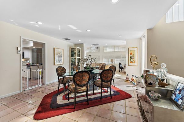Dining room, Interior, Recessed Lighting