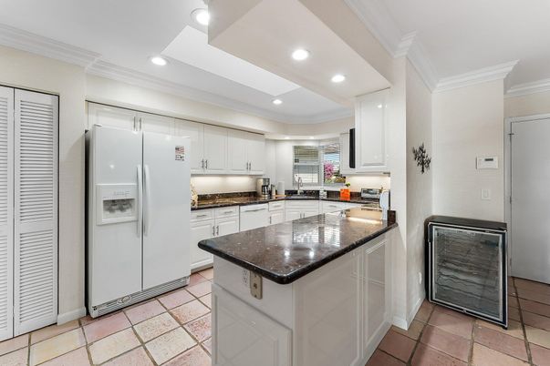 Interior, Kitchen, Recessed Lighting