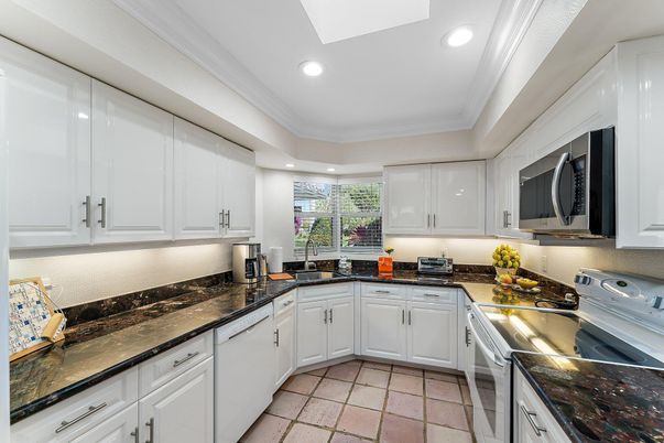 Interior, Kitchen, Recessed Lighting