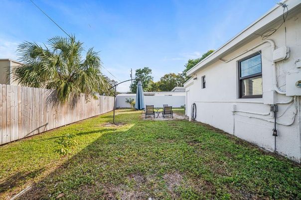 Backyard, Exterior