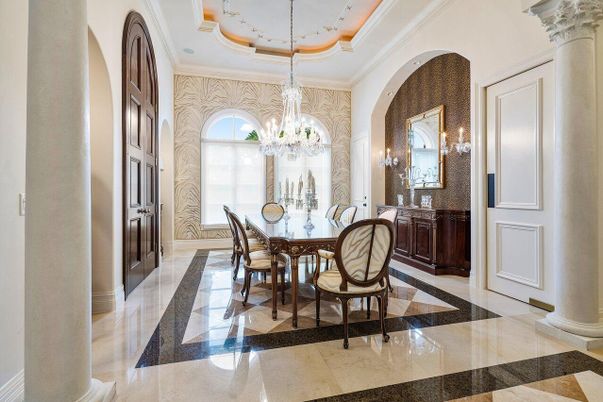 Chandelier, Dining room, Interior