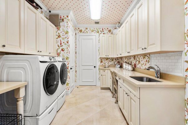 Interior, Washer