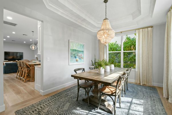 Chandelier, Dining room, Interior, Pendant Lights, Recessed Lighting, Wood Texture Flooring