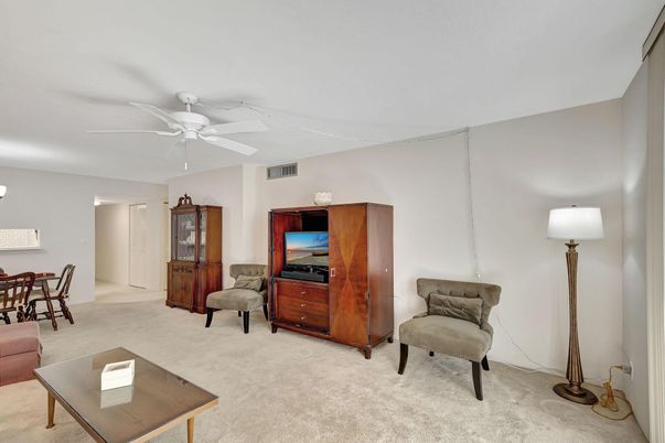 Dining room, Interior