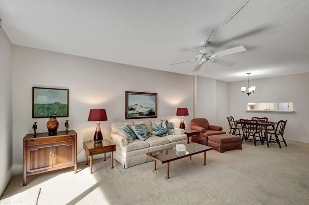 Chandelier, Dining room, Interior, Living room
