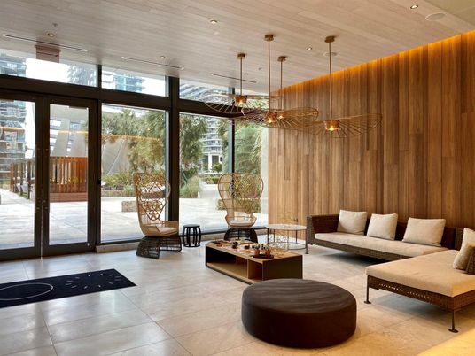 Interior, Living room, Pendant Lights, Recessed Lighting