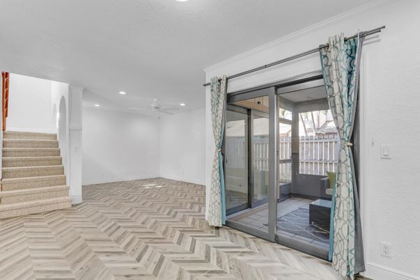 Empty room, Interior, Recessed Lighting, Wood Texture Flooring