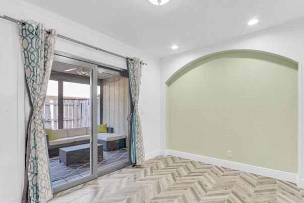 Interior, Recessed Lighting, Wood Texture Flooring