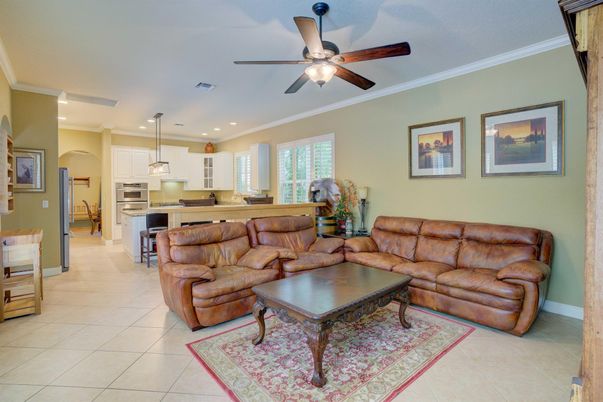 Interior, Kitchen, Living room, Pendant Lights, Recessed Lighting, Stainless Steel Appliances