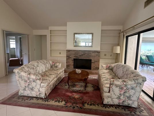 Fireplace, Interior, Living room