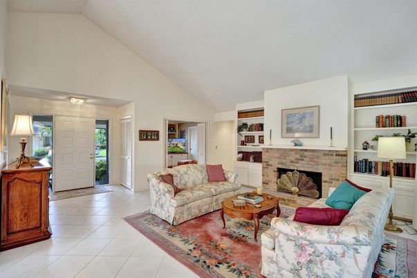 Fireplace, Interior, Living room