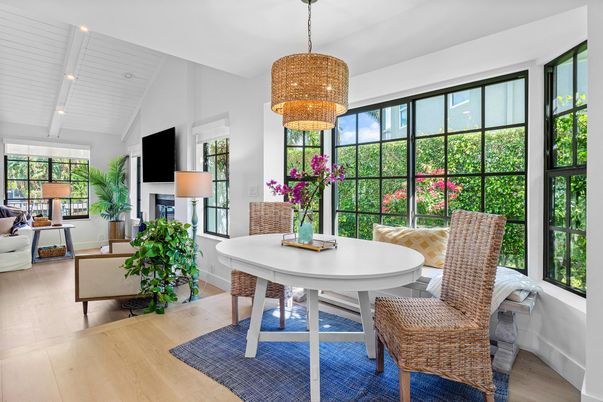 Chandelier, Dining room, Interior, Living room, Recessed Lighting, Wood Texture Flooring