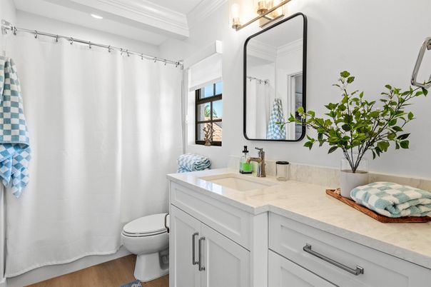 Bathroom, Interior, Recessed Lighting, Wood Texture Flooring