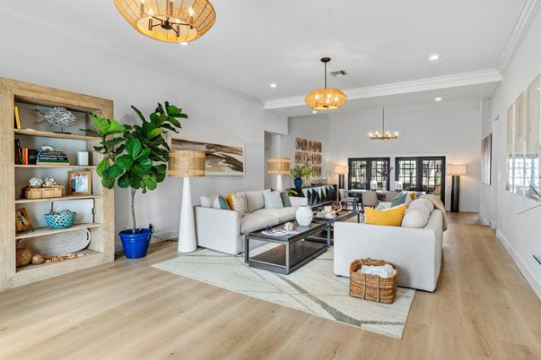 Chandelier, Interior, Living room, Pendant Lights, Recessed Lighting, Wood Texture Flooring