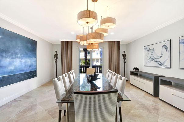 Dining room, Interior, Pendant Lights, Recessed Lighting