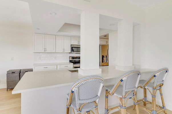 Dining room, Interior, Kitchen, Recessed Lighting, Stainless Steel Appliances, Wood Texture Flooring
