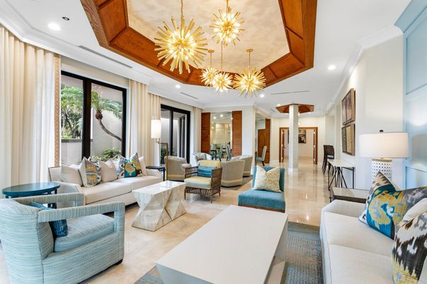 Interior, Living room, Pendant Lights, Recessed Lighting