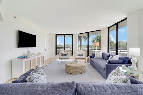 Interior, Living room, Water
