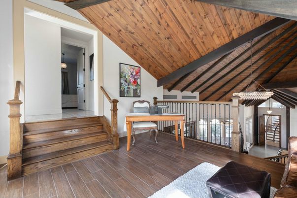 Interior, Pendant Lights, Wooden Beams, Wooden Ceilings, Wood Texture Flooring