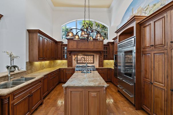 Interior, Kitchen, Pendant Lights, Wood Texture Flooring