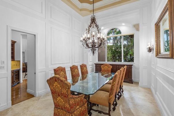 Chandelier, Dining room, Interior, Recessed Lighting, Wood Texture Flooring