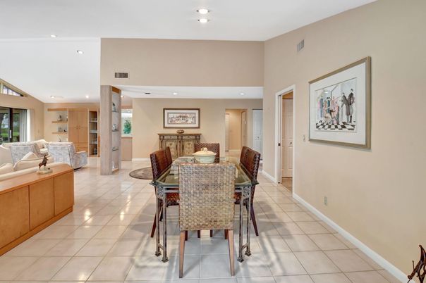 Dining room, Interior, Living room, Recessed Lighting
