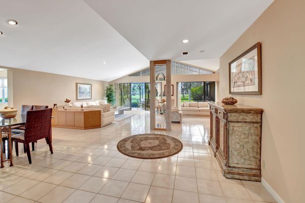 Dining room, Interior, Living room, Recessed Lighting