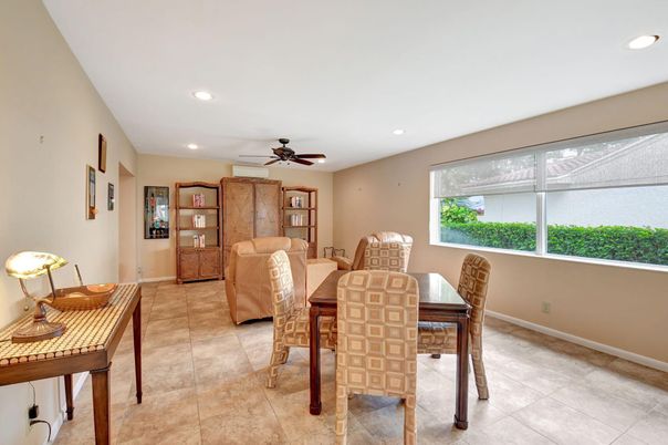 Dining room, Interior, Recessed Lighting