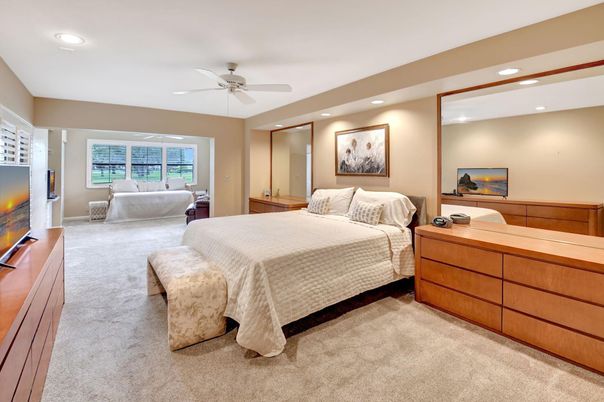 Bedroom, Fireplace, Interior, Recessed Lighting, Water