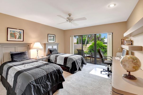 Bedroom, Home Office, Interior, Recessed Lighting