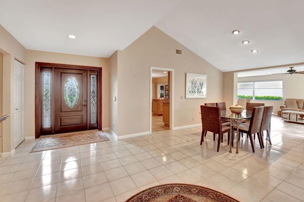 Dining room, Interior, Recessed Lighting