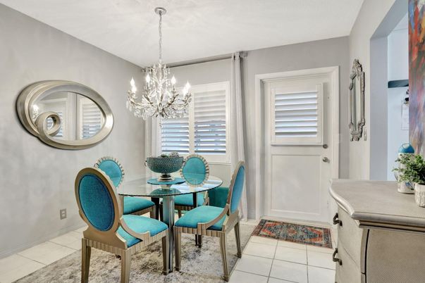 Chandelier, Dining room, Interior