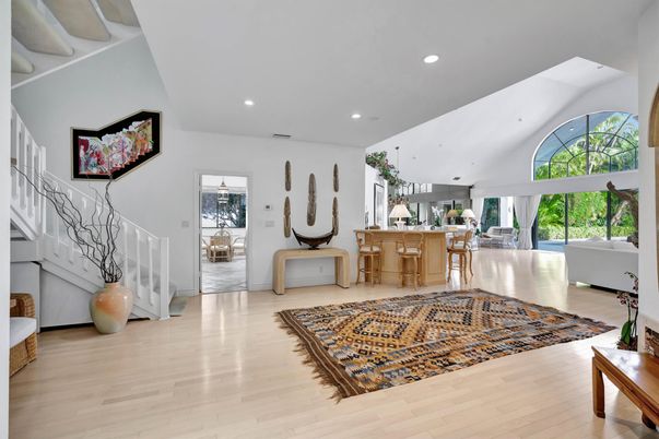 Interior, Recessed Lighting, Wood Texture Flooring
