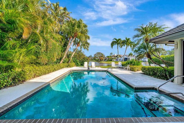 Exterior, Pool, Water