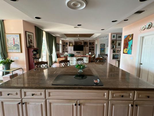 Dining room, Interior, Living room, Pendant Lights, Recessed Lighting