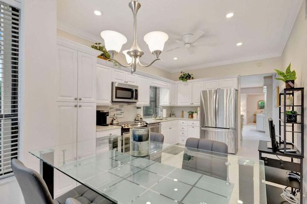 Chandelier, Dining room, Interior, Kitchen, Recessed Lighting, Stainless Steel Appliances