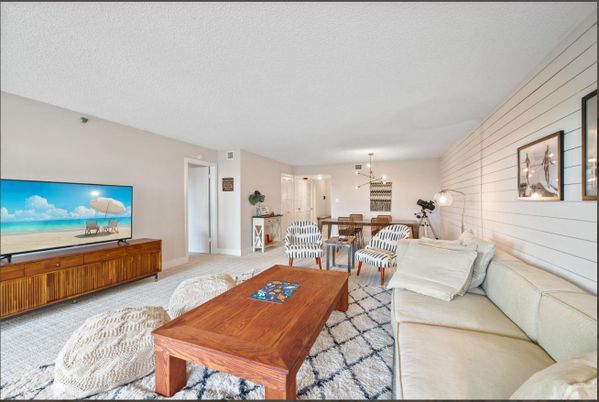 Dining room, Interior, Living room, Pendant Lights