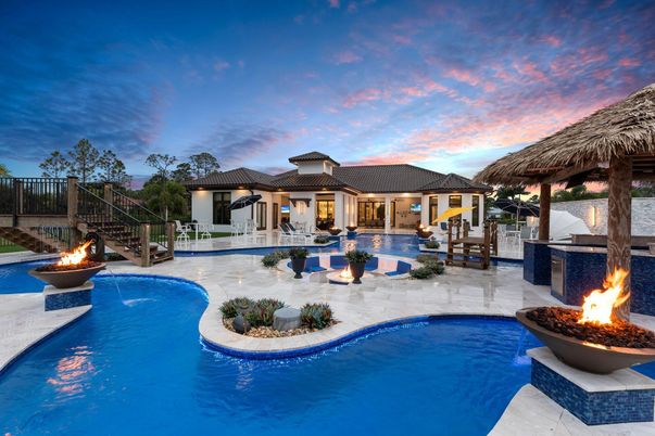 Exterior, Pool