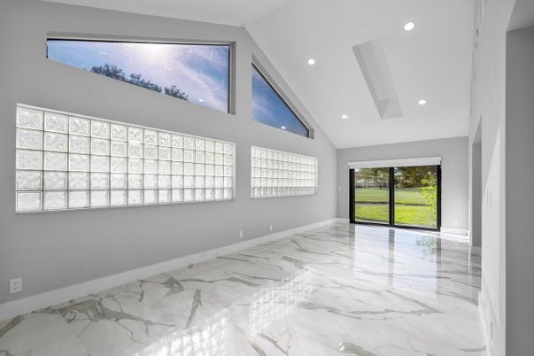 Empty room, Interior, Marble, Recessed Lighting