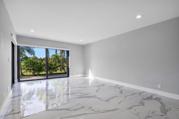 Empty room, Interior, Marble, Recessed Lighting