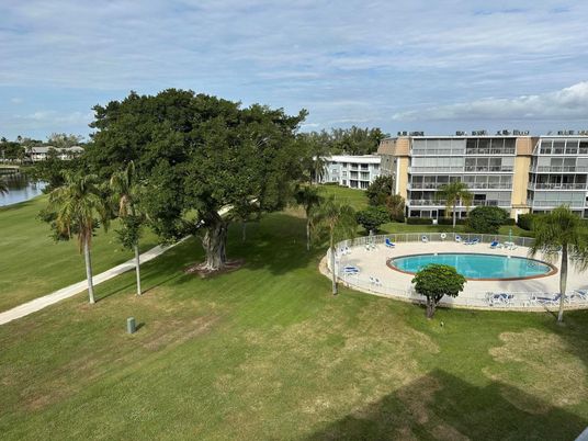 Exterior, Pool, Water