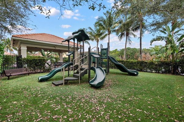 Backyard, Exterior, Playground